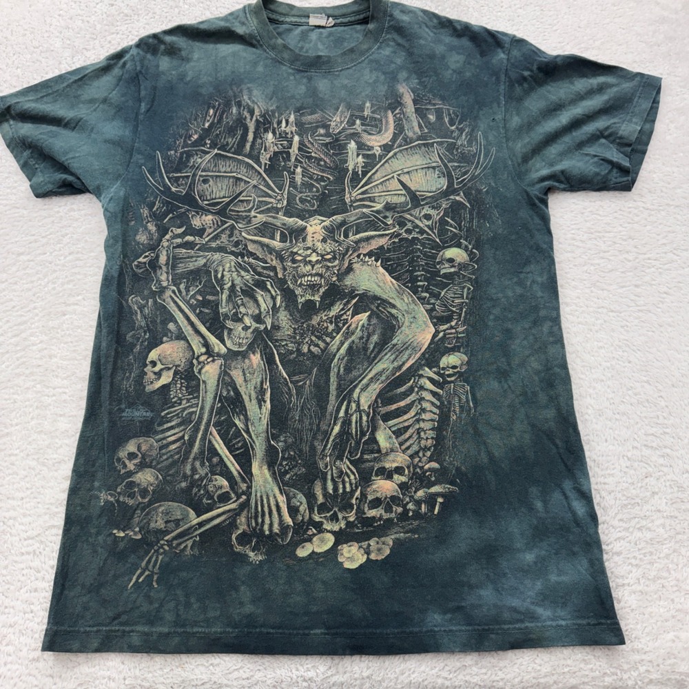 The Mountain Gothic Demon Skulls Antlers Graphic T Shirt Men Medium